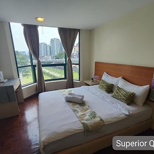 Superior Queen Room